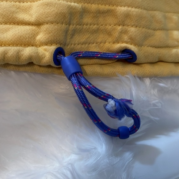 NWOT Nike Sportswear Icon Clash Logo Yellow - Picture 3 of 8